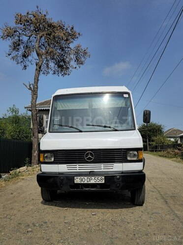 Mercedes Vario 1995, 553,460 km - 4.0 l - Astara