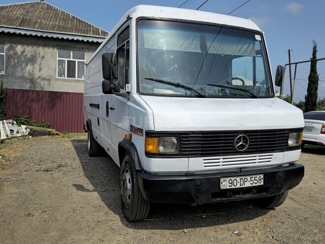 Mercedes Vario 1995, 553,460 km - 4.0 l - Astara