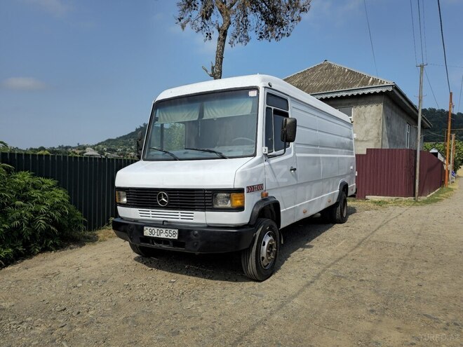 Mercedes Vario 1995, 553,460 km - 4.0 l - Astara
