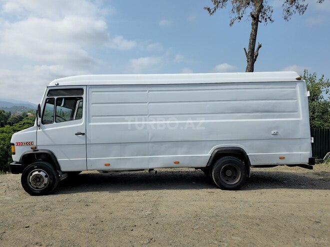 Mercedes Vario 1995, 553,460 km - 4.0 l - Astara