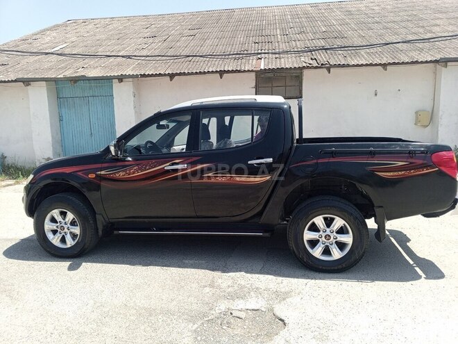 Mitsubishi L200 2010, 220,000 km - 2.5 l - Bakı