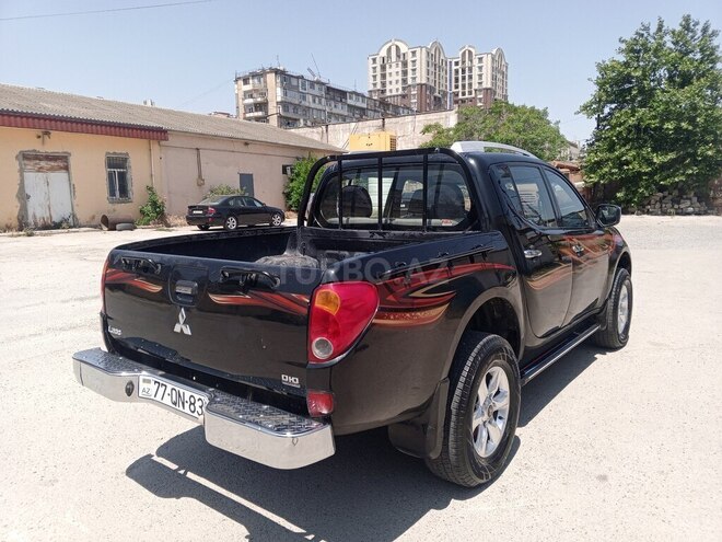 Mitsubishi L200 2010, 220,000 km - 2.5 l - Bakı