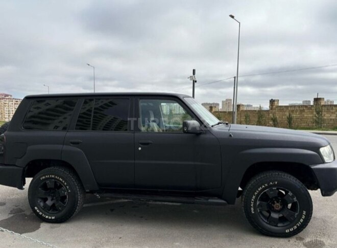 Nissan Patrol 2006, 260,000 km - 4.8 l - Bakı