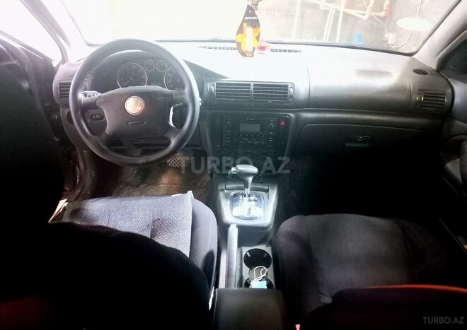 Volkswagen Passat 2004, 272 km - 1.8 л - Bakı