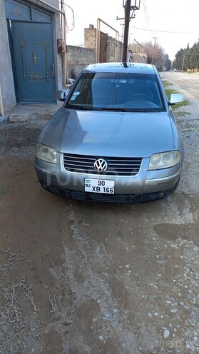 Volkswagen Passat 2004, 272 km - 1.8 л - Bakı
