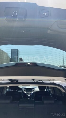 Hyundai Santa Fe-19