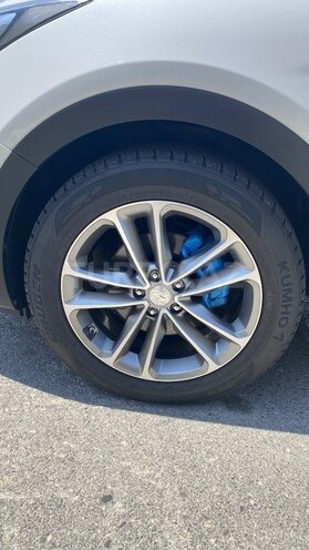 Hyundai Santa Fe-15