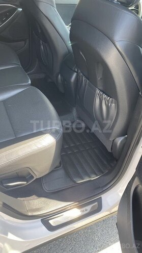 Hyundai Santa Fe-9