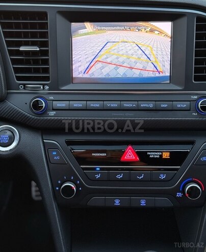 Hyundai Elantra 2017, 90,000 km - 1.6 l - Bakı