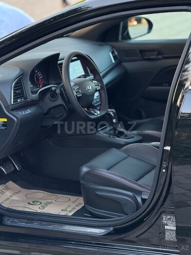 Hyundai Elantra 2017, 90,000 km - 1.6 l - Bakı
