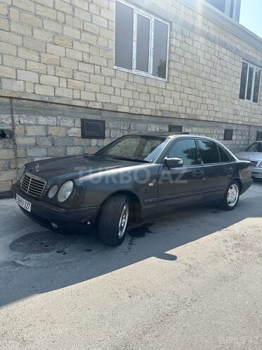 Mercedes E 230 1997, 493,000 km - 2.3 l - Göyçay