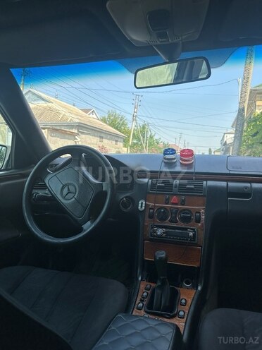 Mercedes E 230 1997, 493,000 km - 2.3 l - Göyçay