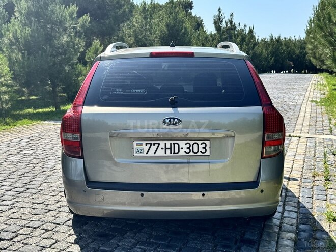 Kia  2010, 289,000 km - 1.6 l - Bakı