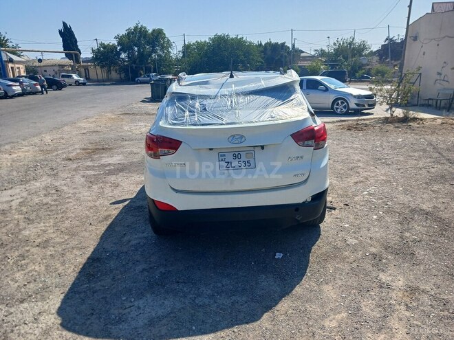 Hyundai ix35 2010, 230,000 km - 2.0 l - Bakı