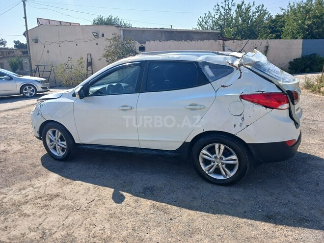 Hyundai ix35 2010, 230,000 km - 2.0 l - Bakı