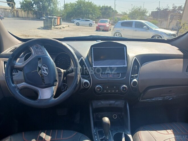 Hyundai ix35 2010, 230,000 km - 2.0 l - Bakı