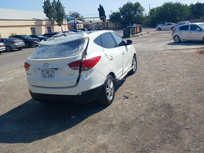 Hyundai ix35 2010, 230,000 km - 2.0 l - Bakı