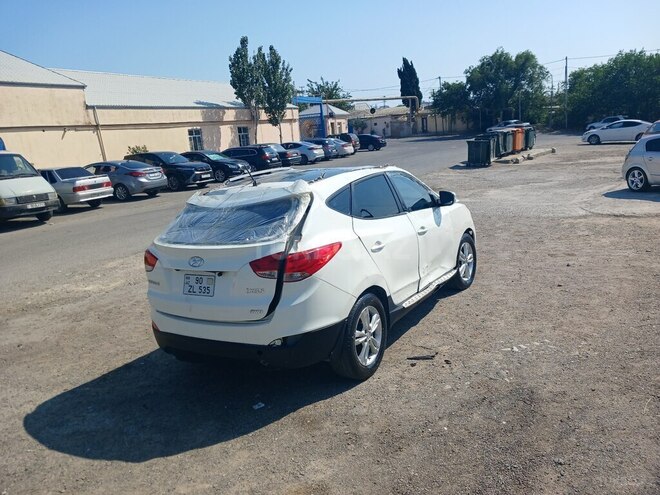 Hyundai ix35 2010, 230,000 km - 2.0 l - Bakı