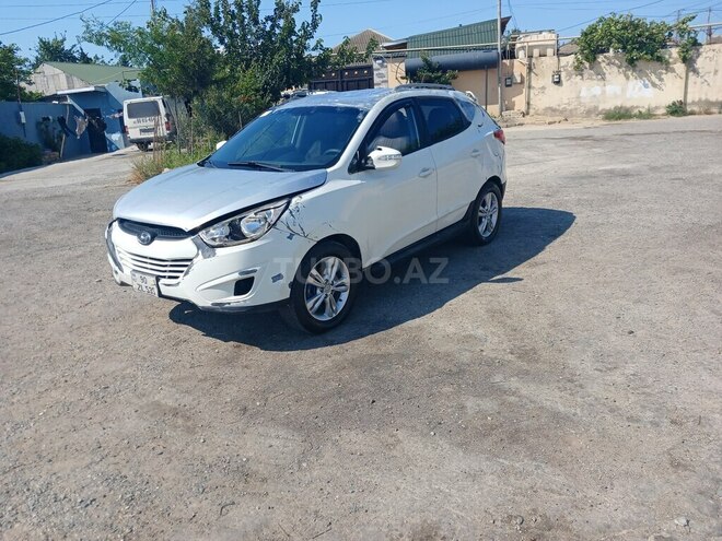 Hyundai ix35 2010, 230,000 km - 2.0 l - Bakı