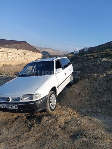 Opel Astra 1994, 196,700 km - 1.4 l - Bakı