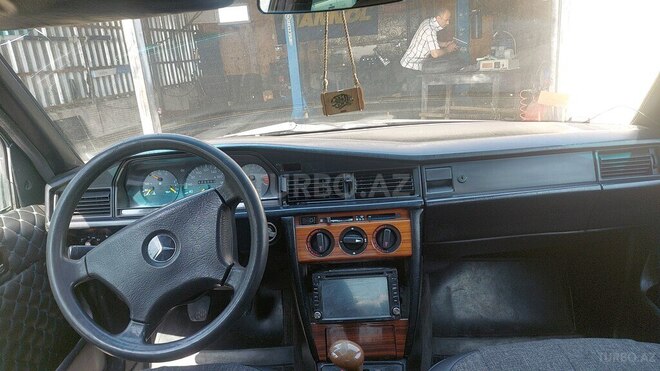 Mercedes 190 1993, 410,524 km - 2.0 л - Bakı