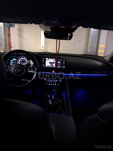 Hyundai Elantra 2021, 66,900 km - 1.6 л - Bakı