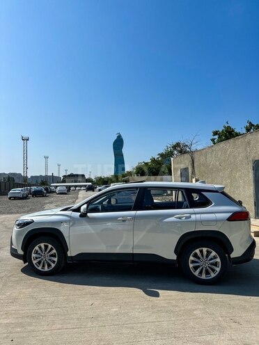 Toyota Corolla Cross 2025, 0 km - 2.0 л - Bakı