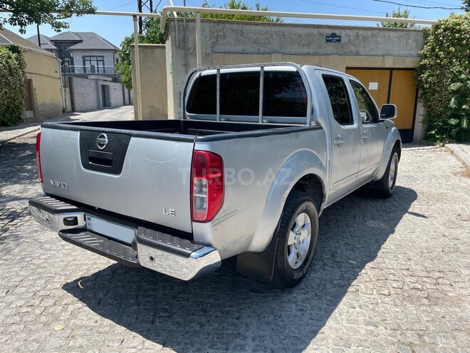 Nissan Navara 2011, 320,000 km - 2.5 l - Bakı