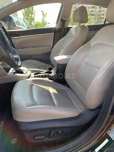 Hyundai Elantra 2019, 103,350 km - 2.0 l - Bakı