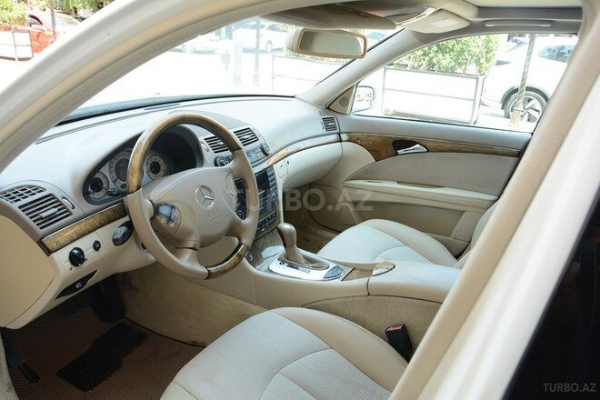 Mercedes E 280 2006, 239,000 km - 3.0 l - Bakı