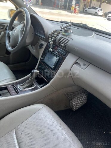 Mercedes C 240 2001, 258,888 km - 2.6 л - Bakı