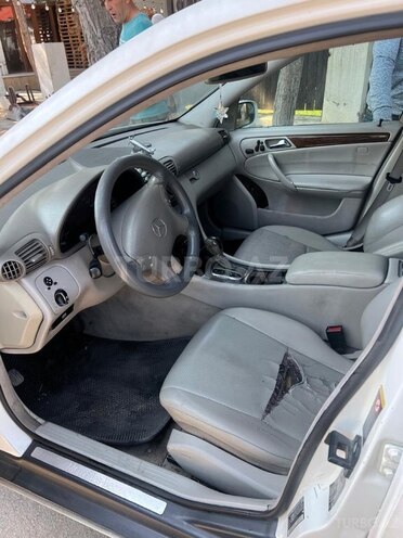 Mercedes C 240 2001, 258,888 km - 2.6 л - Bakı