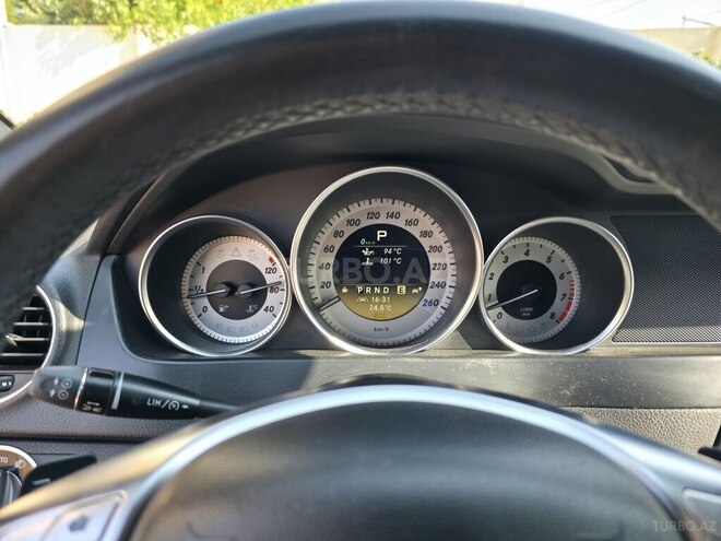Mercedes C 350 2011, 275,000 km - 3.5 l - Sumqayıt