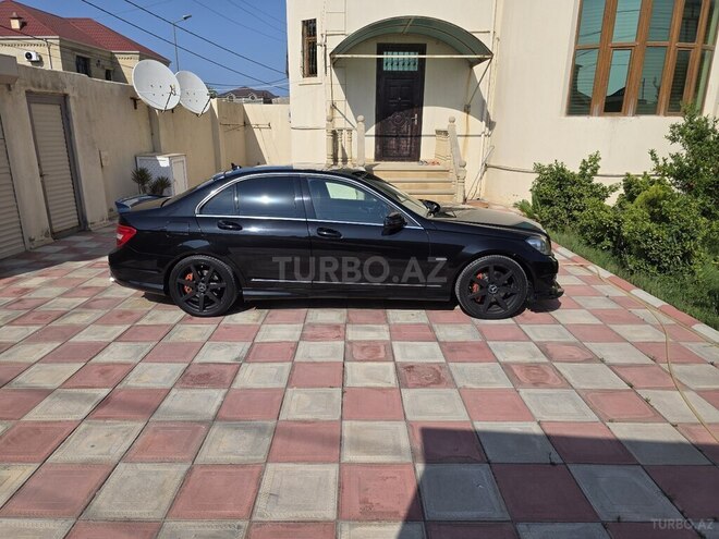 Mercedes C 350 2011, 275,000 km - 3.5 l - Sumqayıt