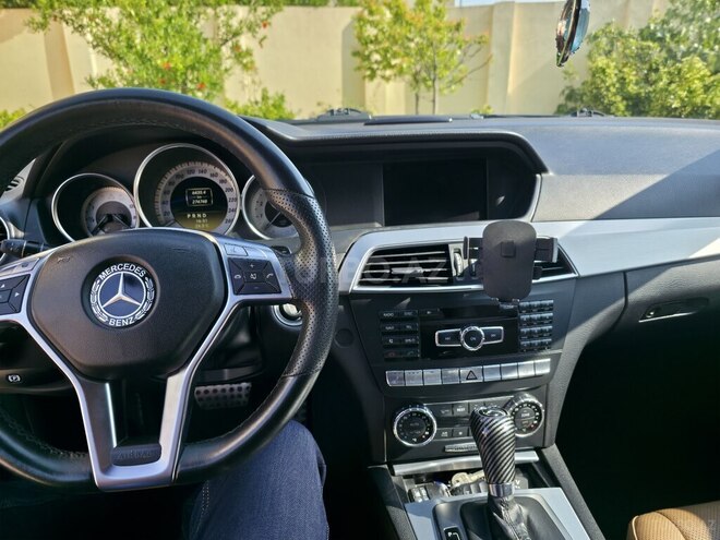 Mercedes C 350 2011, 275,000 km - 3.5 l - Sumqayıt