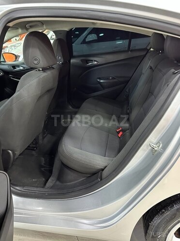 Chevrolet Cruze-11