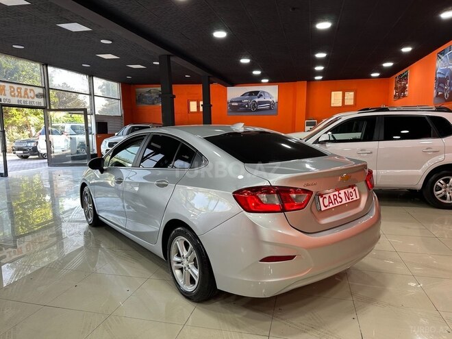 Chevrolet Cruze-8