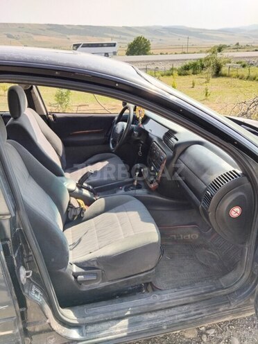 Opel Omega 1998, 381,401 km - 2.0 л - İsmayıllı