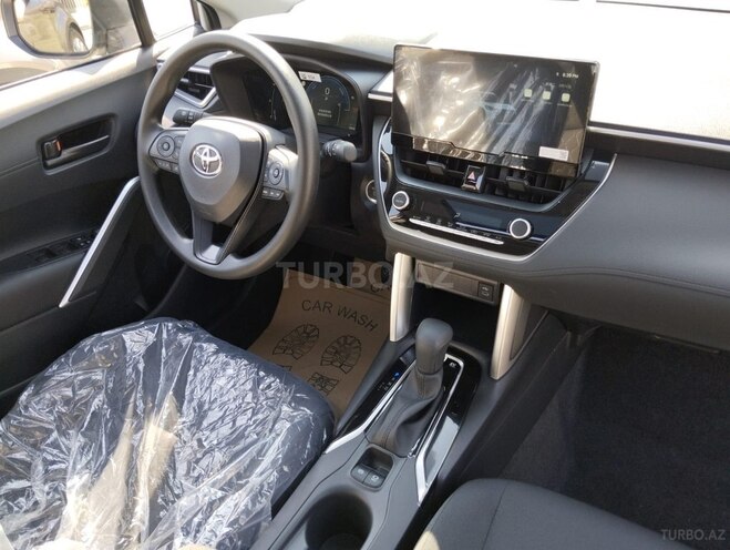 Toyota Corolla Cross 2025, 0 km - 2.0 л - Bakı
