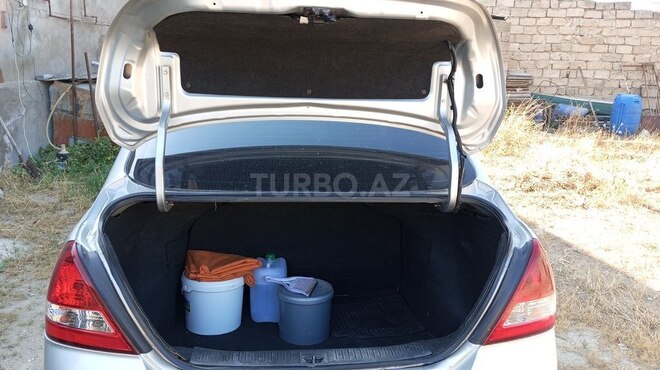 Nissan Tiida 2007, 220,400 km - 1.6 л - Bakı