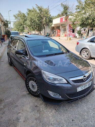 Opel Astra 2011, 160,000 km - 1.4 л - Şirvan