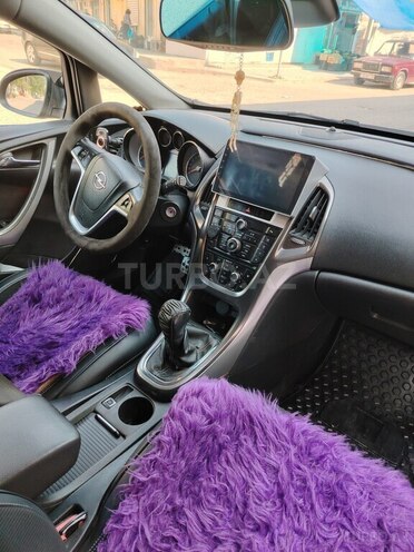 Opel Astra 2011, 160,000 km - 1.4 л - Şirvan