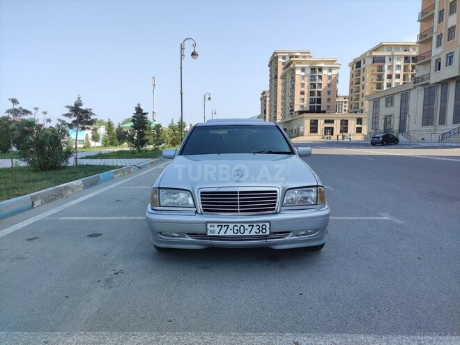Mercedes C 230-1