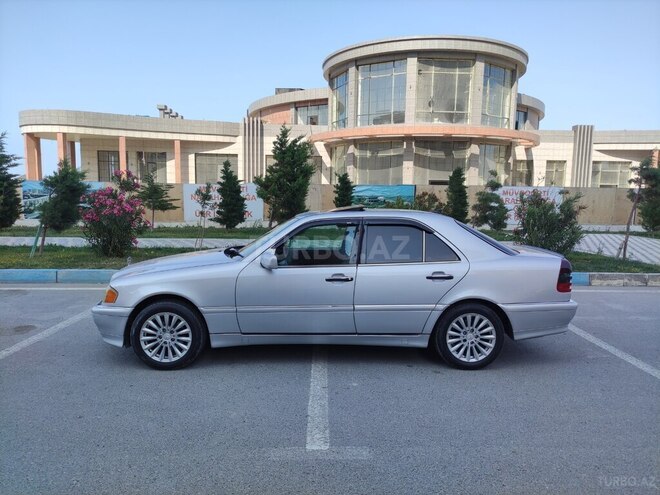Mercedes C 230-3