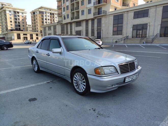 Mercedes C 230-4