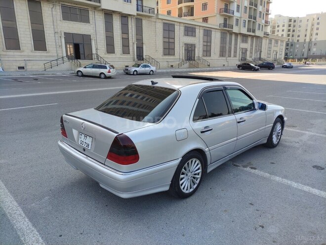 Mercedes C 230-6