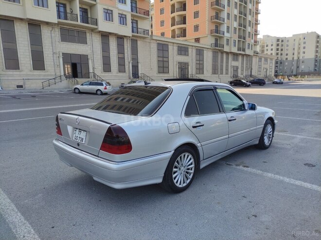 Mercedes C 230-7