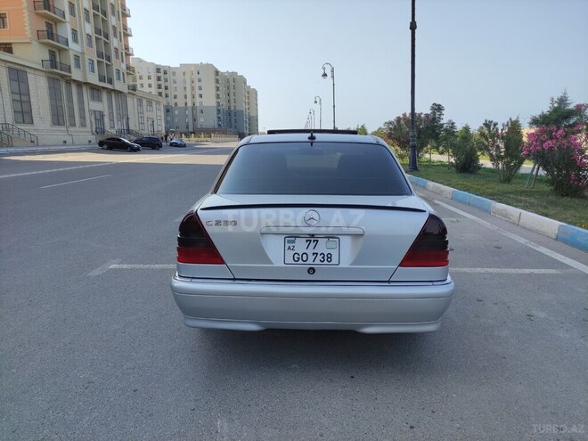 Mercedes C 230-8
