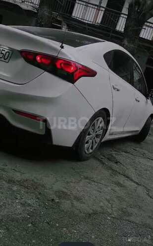 Hyundai Accent 2019, 209,215 km - 1.6 л - Bakı