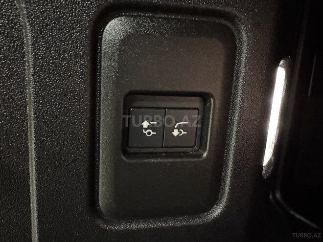 Land Rover Defender 2020, 59,000 km - 2.0 л - Bakı